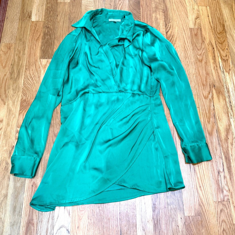 Cloud Ten Emerald Green Satin Wrap Mini Dress Long Sleeve Collared M